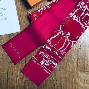 🚨 SOLD Louis Vuitton Bandeau Fushia/Red